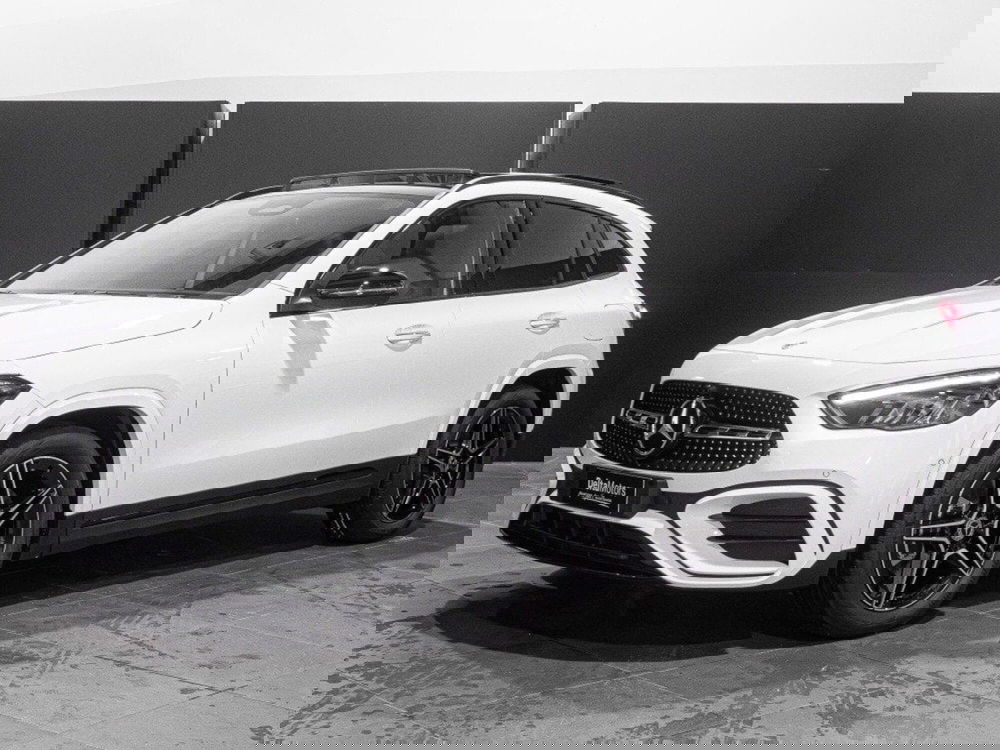 Mercedes-Benz GLA SUV nuova a Ancona