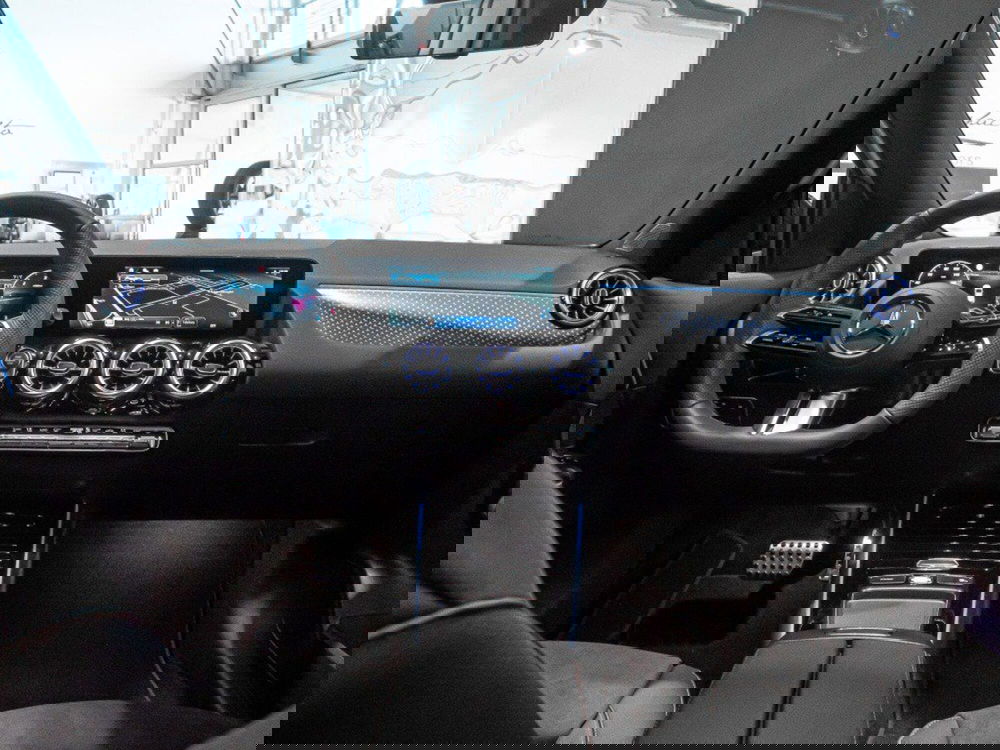 Mercedes-Benz GLA SUV nuova a Ancona (17)