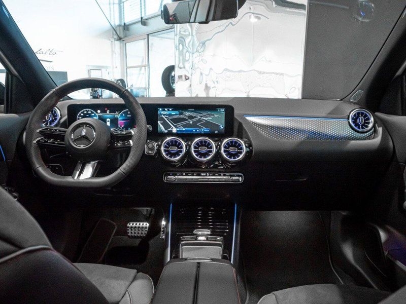 Mercedes-Benz GLA SUV nuova a Ancona (17)