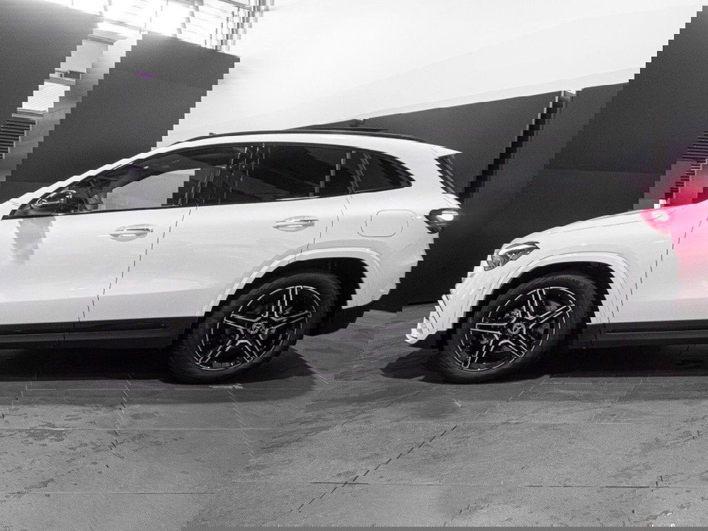 Mercedes-Benz GLA SUV nuova a Ancona (2)