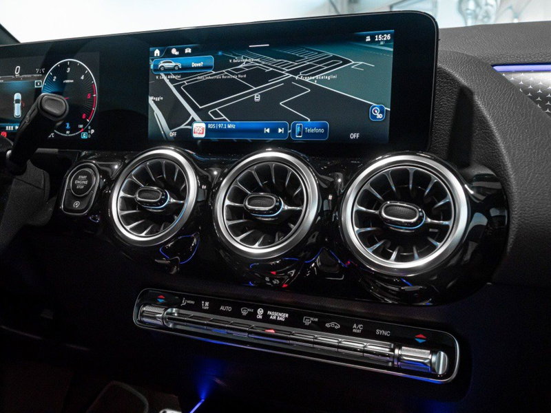 Mercedes-Benz GLA SUV nuova a Ancona (20)