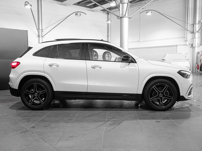 Mercedes-Benz GLA SUV nuova a Ancona (4)
