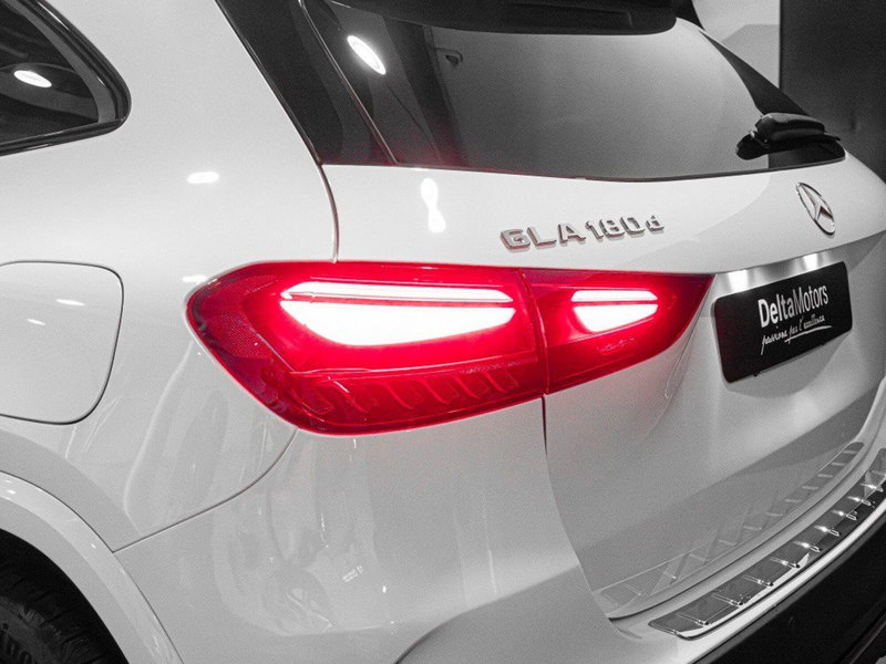 Mercedes-Benz GLA SUV nuova a Ancona (8)