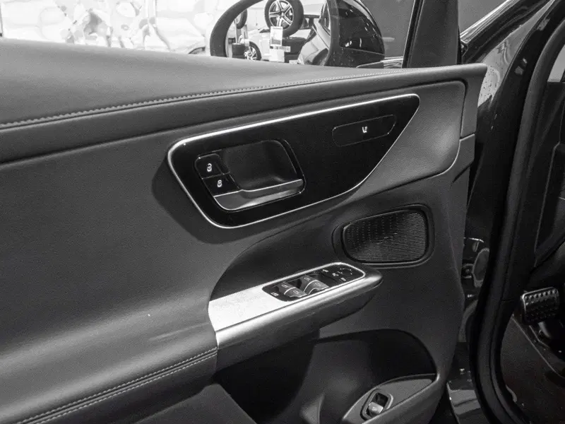 Mercedes-Benz GLC Coupé nuova a Ancona (10)