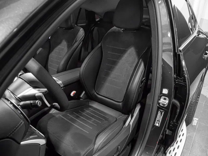 Mercedes-Benz GLC Coupé nuova a Ancona (12)