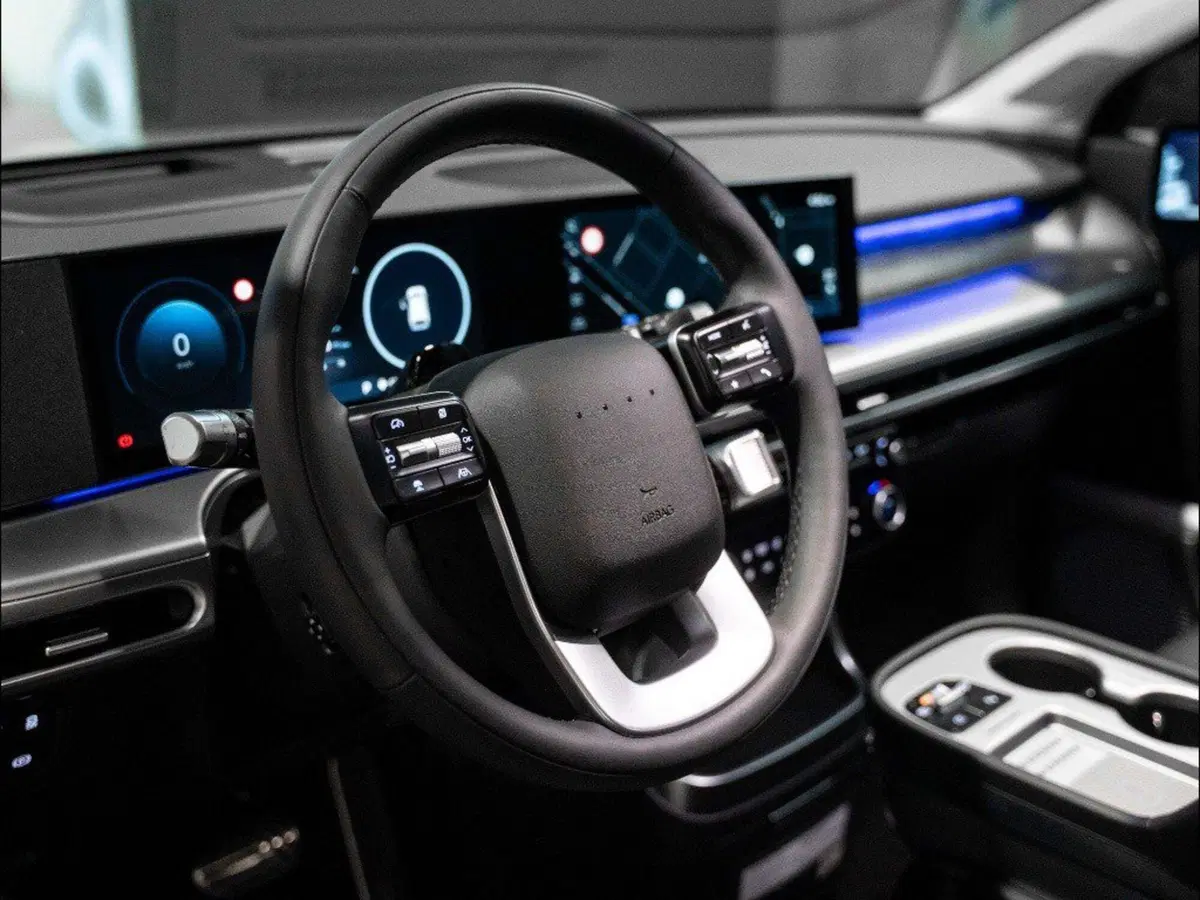 Hyundai Ioniq 9 nuova a Ancona (16)