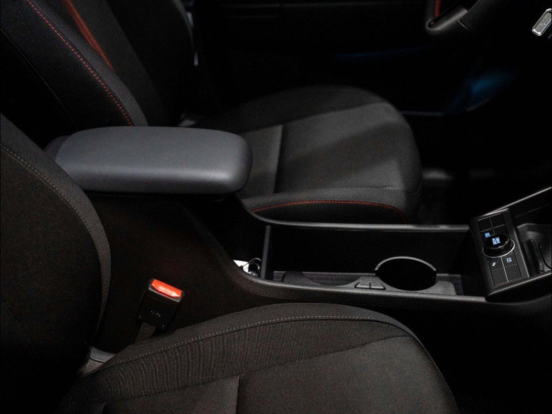 Hyundai Kona nuova a Ancona (18)