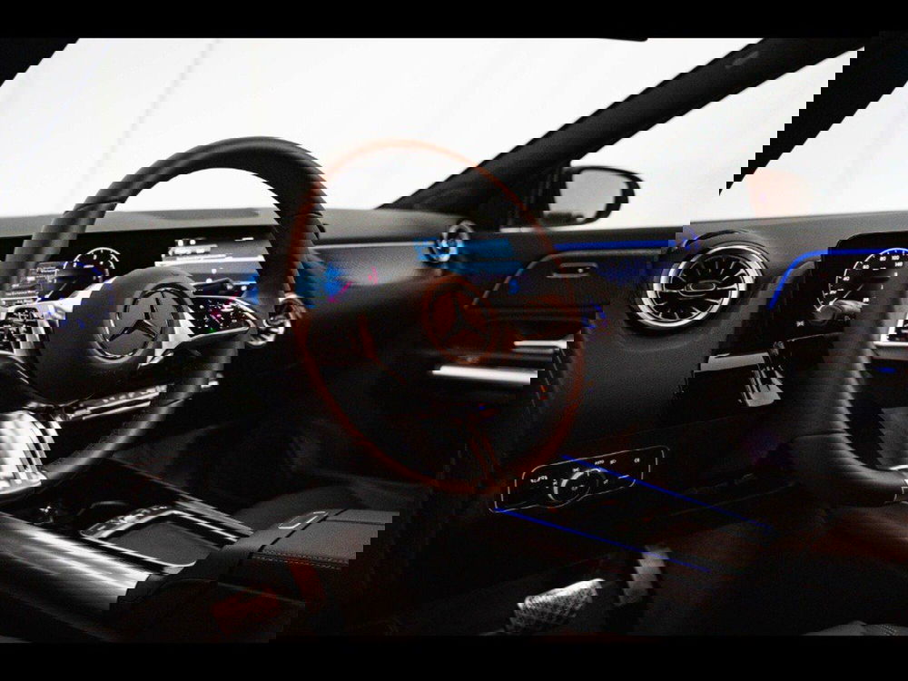 Mercedes-Benz GLA SUV nuova a Ancona (11)