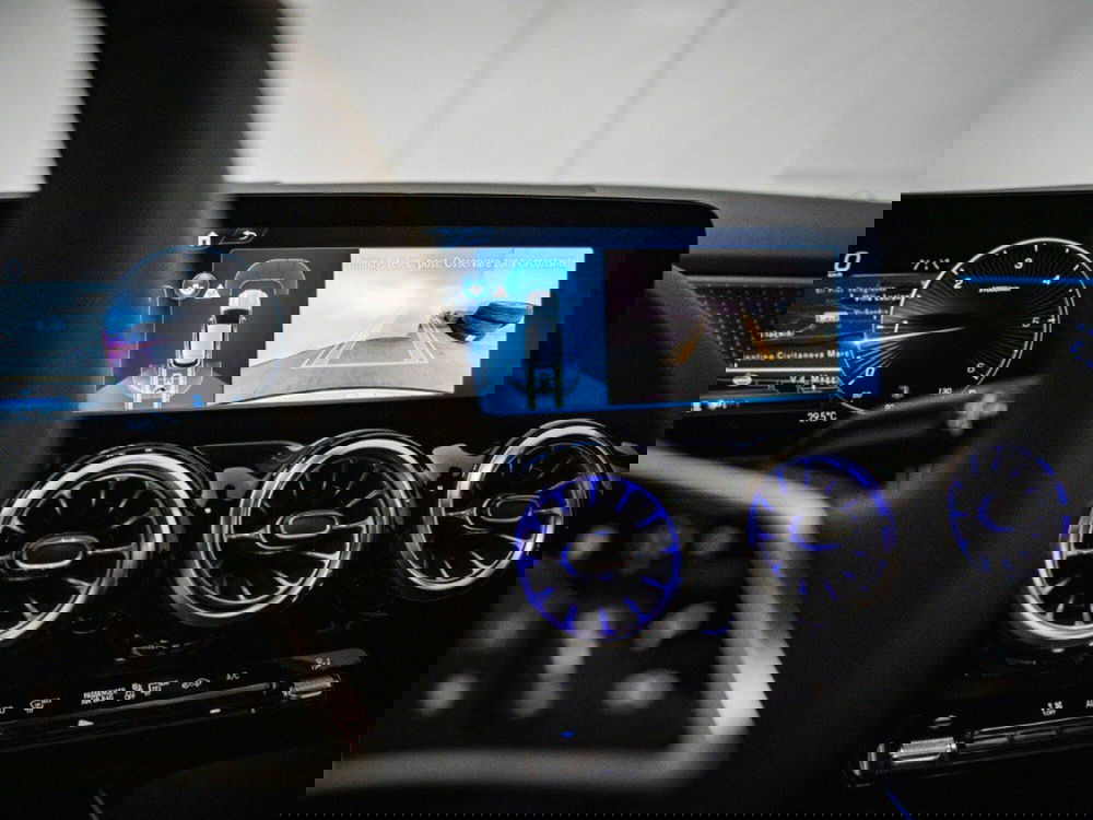 Mercedes-Benz GLA SUV nuova a Ancona (19)