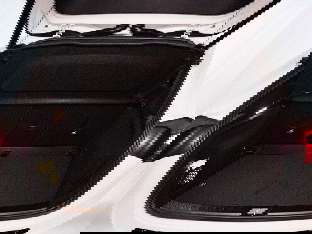 Mercedes-Benz GLA SUV nuova a Ancona (9)