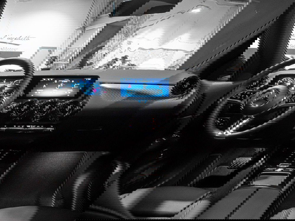 Mercedes-Benz GLA SUV nuova a Ancona (16)