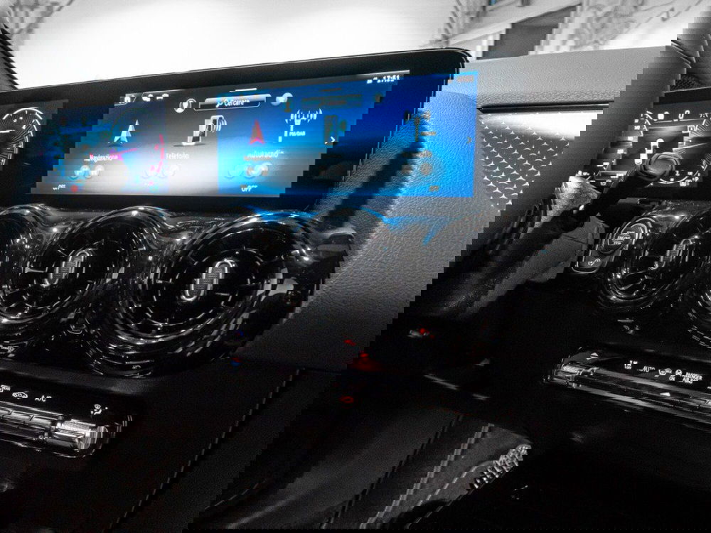 Mercedes-Benz GLA SUV nuova a Ancona (19)