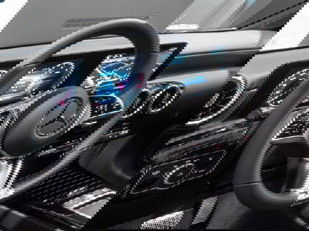 Mercedes-Benz Classe A Sedan nuova a Ancona (11)