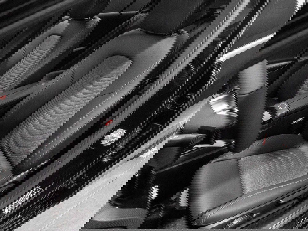 Mercedes-Benz Classe A Sedan nuova a Ancona (12)