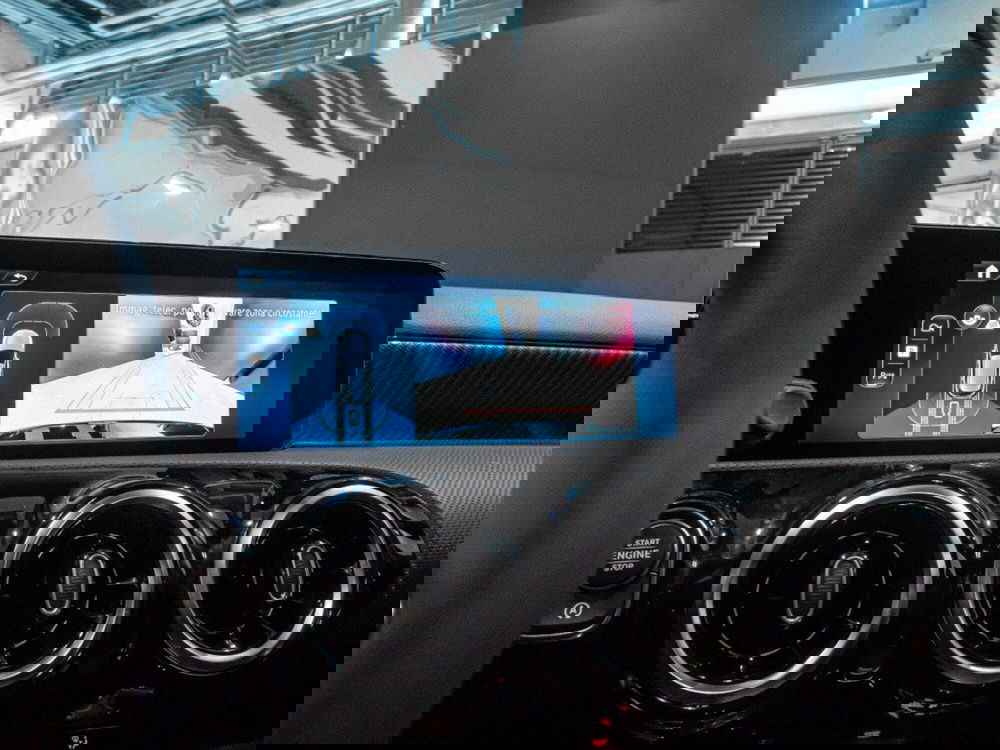 Mercedes-Benz Classe A Sedan nuova a Ancona (15)