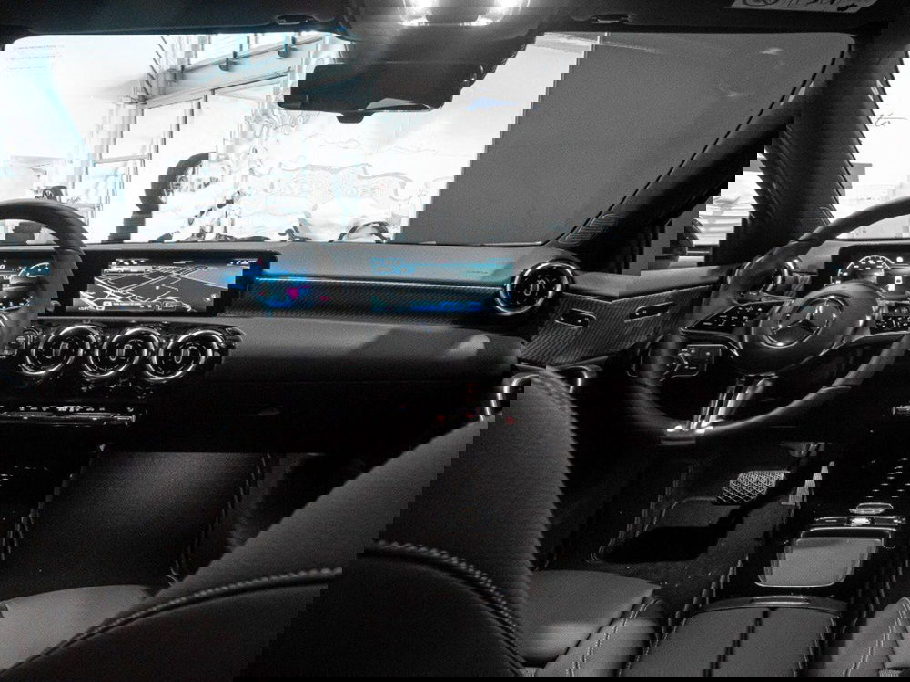 Mercedes-Benz Classe A Sedan nuova a Ancona (16)