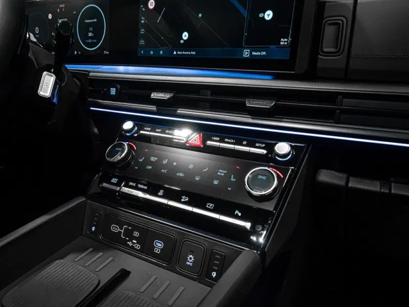 Hyundai Santa Fe nuova a Ancona (16)