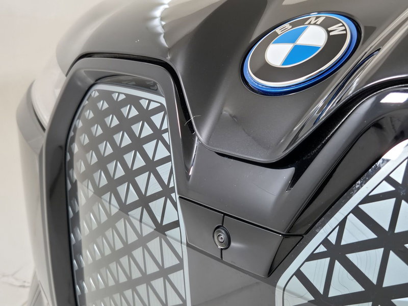 BMW iX usata a Torino (18)