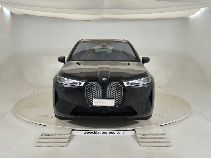 BMW iX usata a Torino (2)