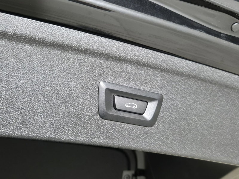 BMW iX usata a Torino (20)