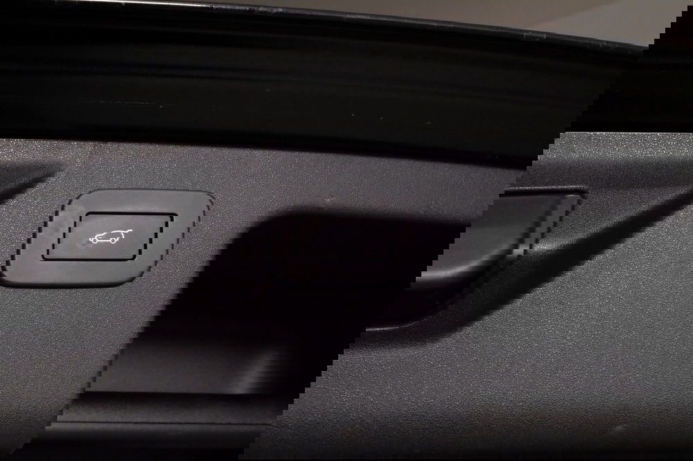 Land Rover Discovery Sport usata a Torino (18)