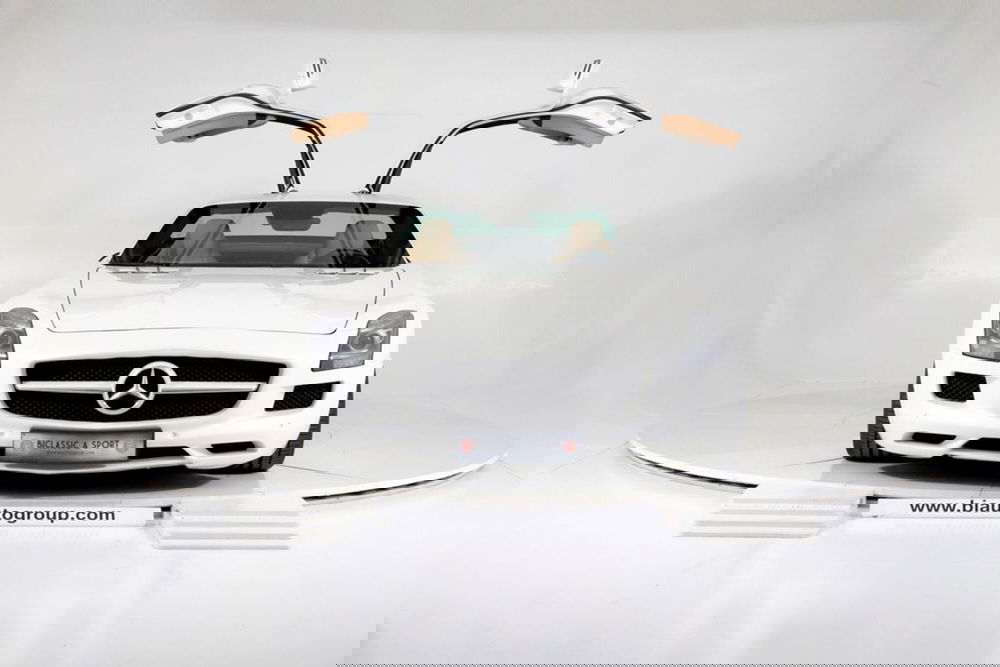 Mercedes-Benz SLS usata a Torino (19)