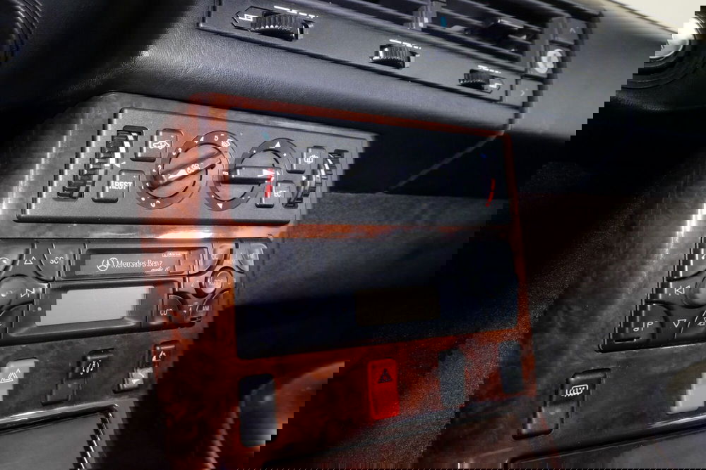 Mercedes-Benz SL usata a Torino (12)