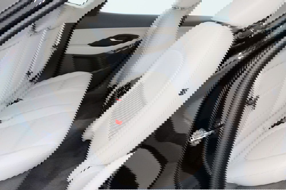 Jaguar E-Pace usata a Torino (5)