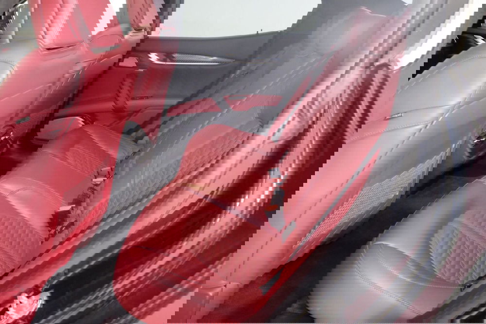 Maserati Ghibli usata a Torino (7)