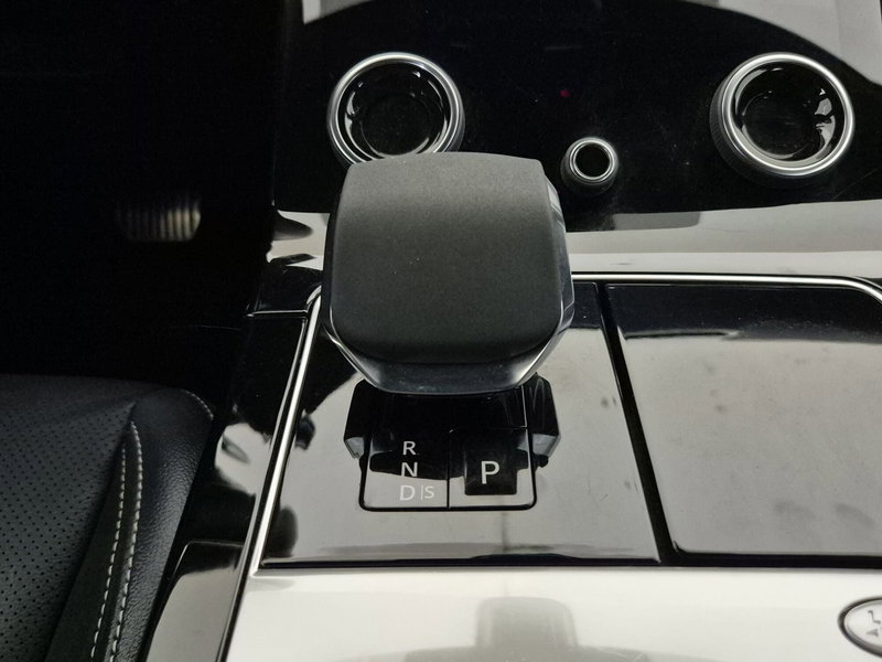 Land Rover Range Rover Velar usata a Torino (11)