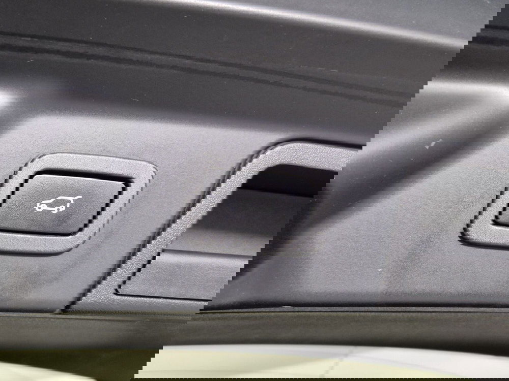 Land Rover Range Rover Velar usata a Torino (20)