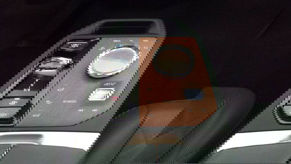 BMW iX usata a Torino (11)