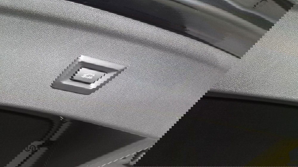 BMW iX usata a Torino (20)