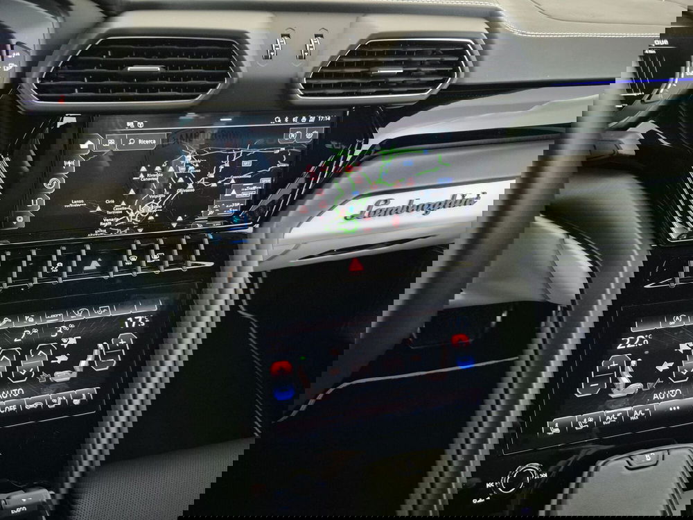 Lamborghini Urus usata a Torino (16)