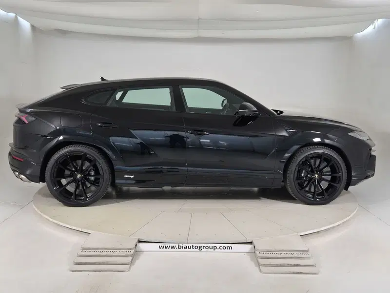 Lamborghini Urus usata a Torino (5)