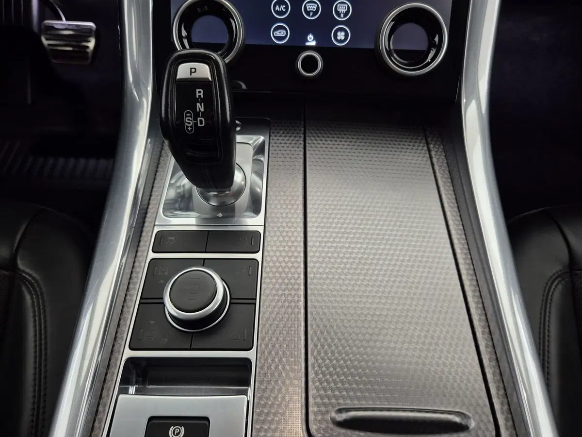 Land Rover Range Rover usata a Torino (11)
