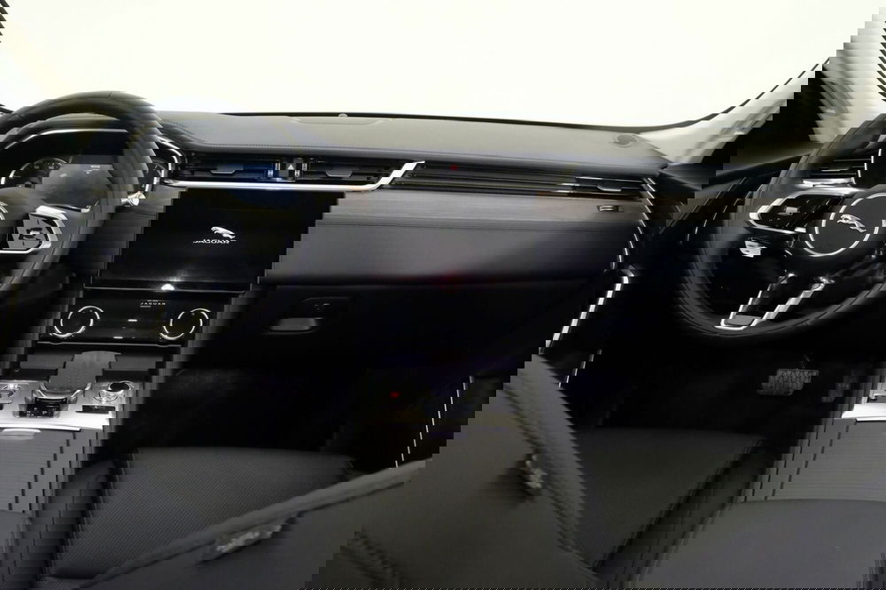 Jaguar F-Pace usata a Torino (4)