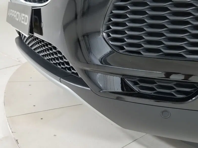 Jaguar E-Pace usata a Torino (19)