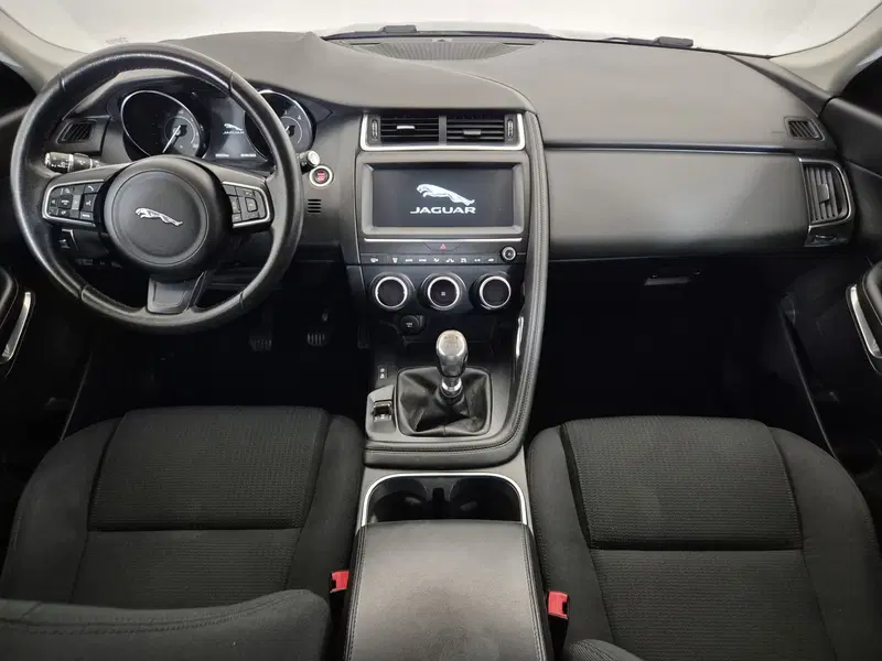 Jaguar E-Pace usata a Torino (4)