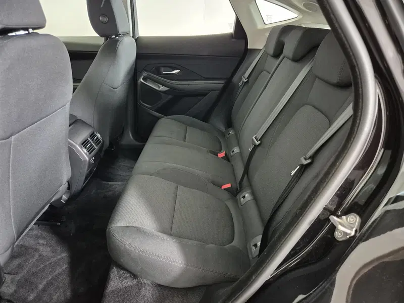 Jaguar E-Pace usata a Torino (5)
