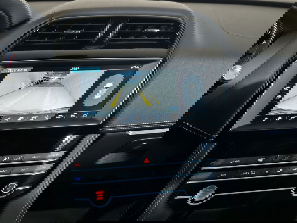 Jaguar F-Pace usata a Torino (16)