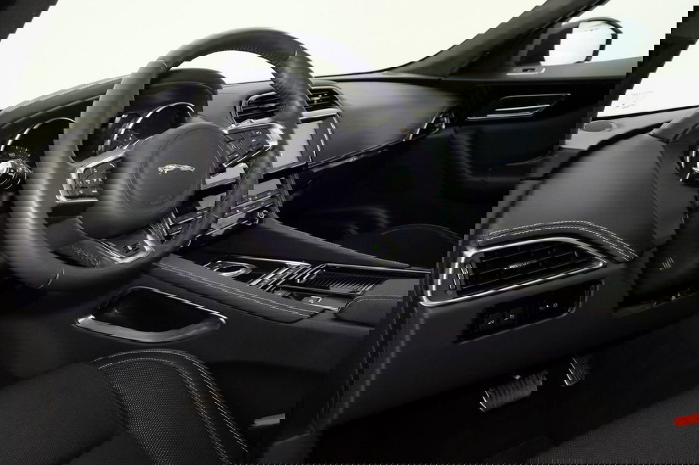Jaguar F-Pace usata a Torino (17)