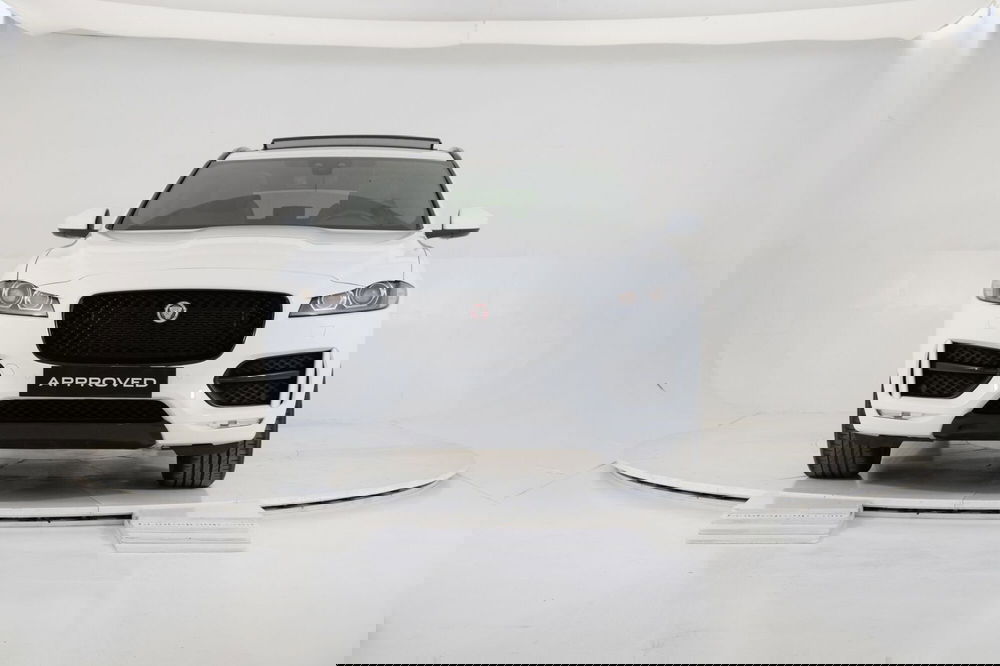 Jaguar F-Pace usata a Torino (8)