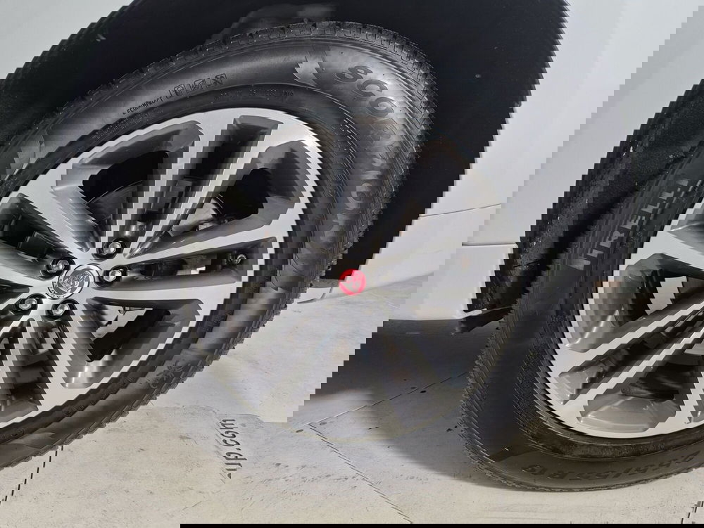 Jaguar F-Pace usata a Torino (9)