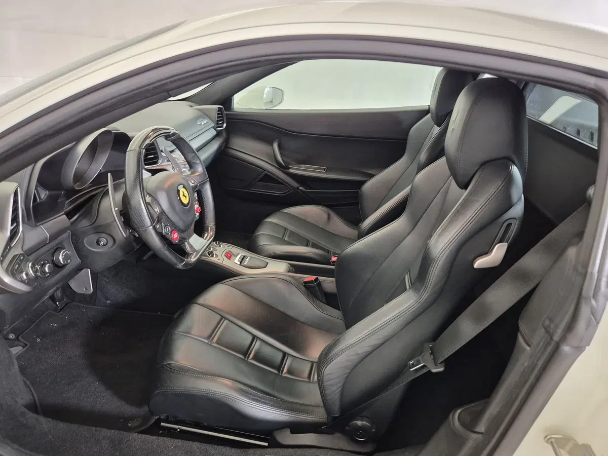 Ferrari 458 Coupé usata a Torino (7)