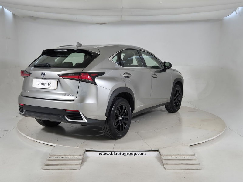 Lexus NX usata a Torino (4)
