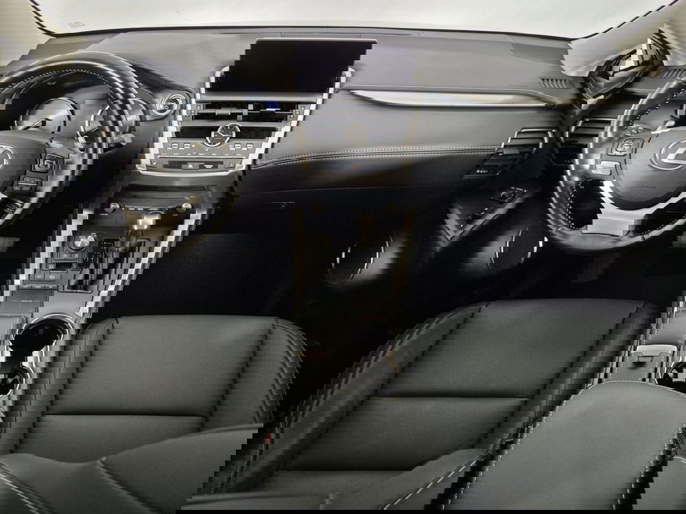 Lexus NX usata a Torino (8)