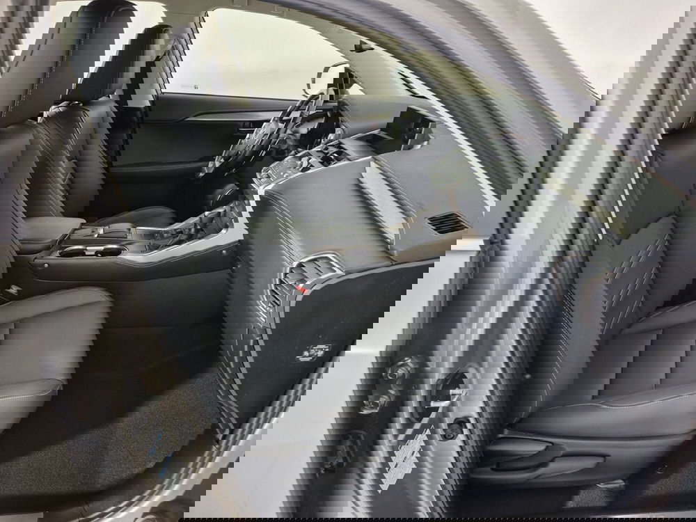 Lexus NX usata a Torino (9)