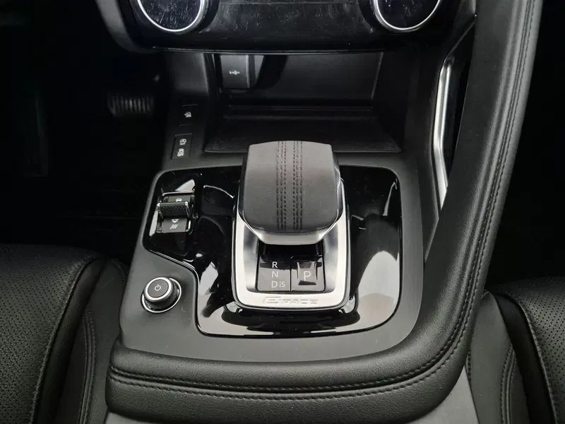 Jaguar E-Pace usata a Torino (10)