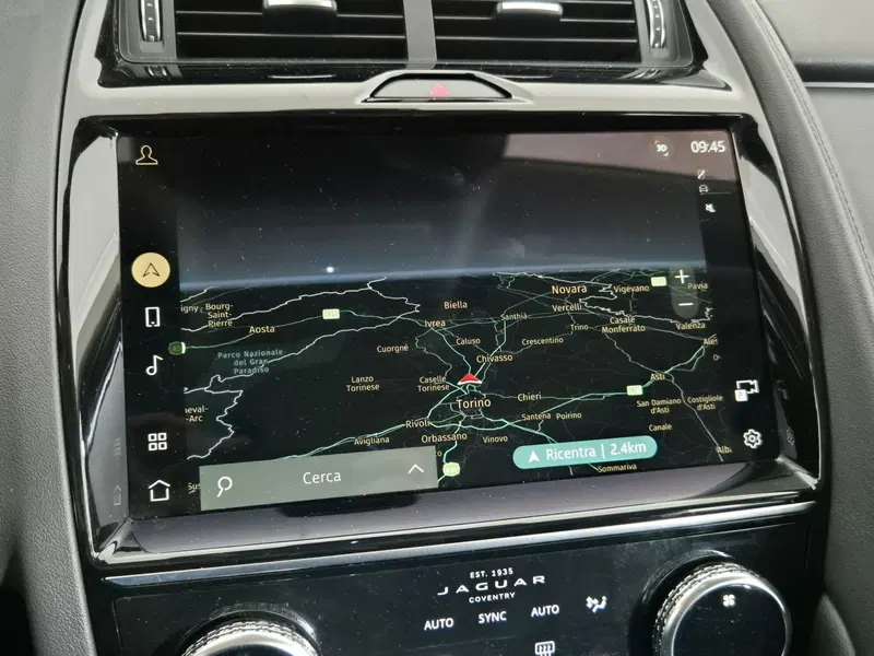Jaguar E-Pace usata a Torino (11)